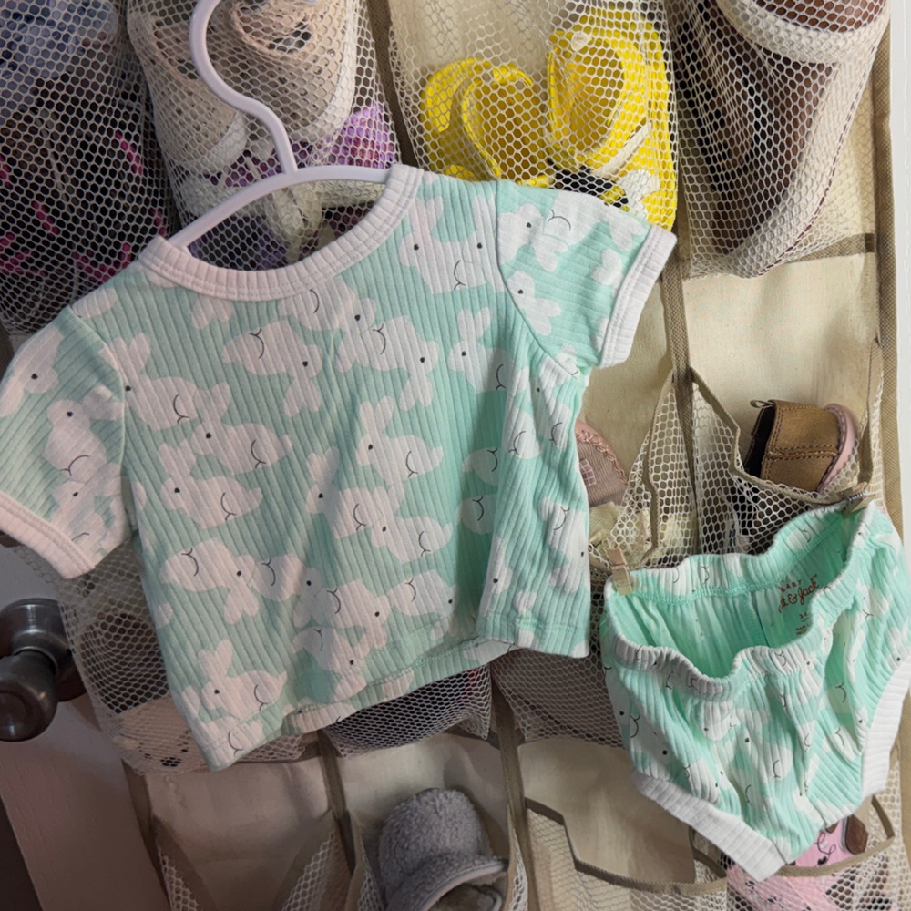 Cat & Jack Mint Green Cloud Print Kids Matching Set